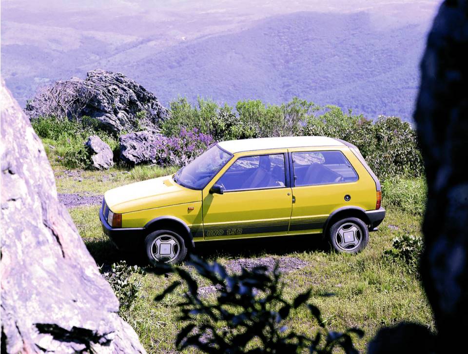 Aos 35 anos, Fiat Uno é o carro que mais cresce no mercado