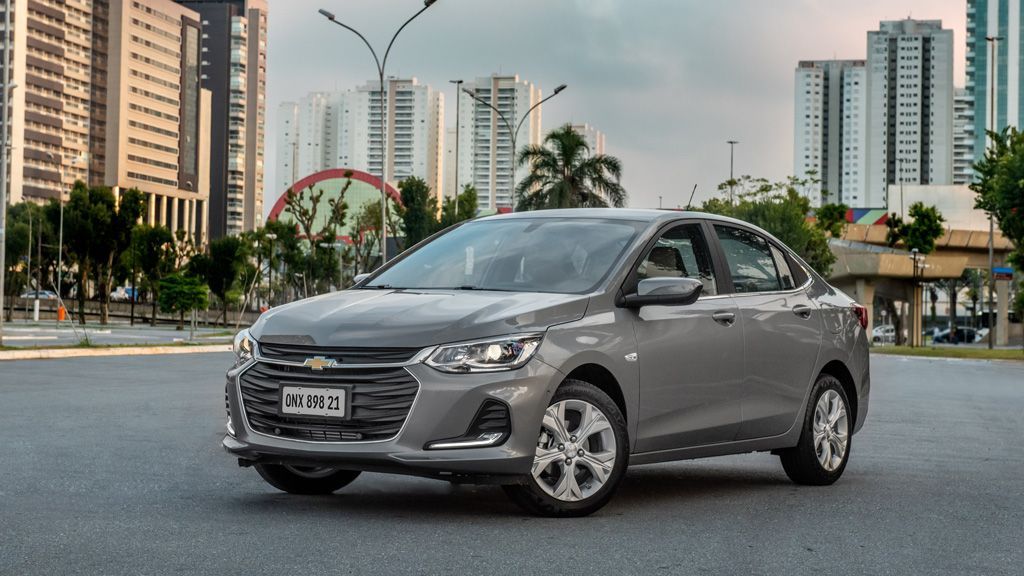 Chevrolet Onix Plus 2024: preços, itens de série e diferenças
