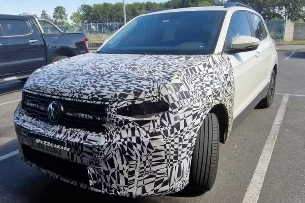 Flagra novo VW T-Cross 2025