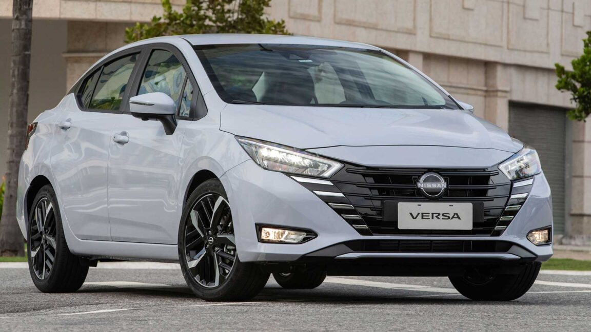 Nissan Versa Exclusive 2025