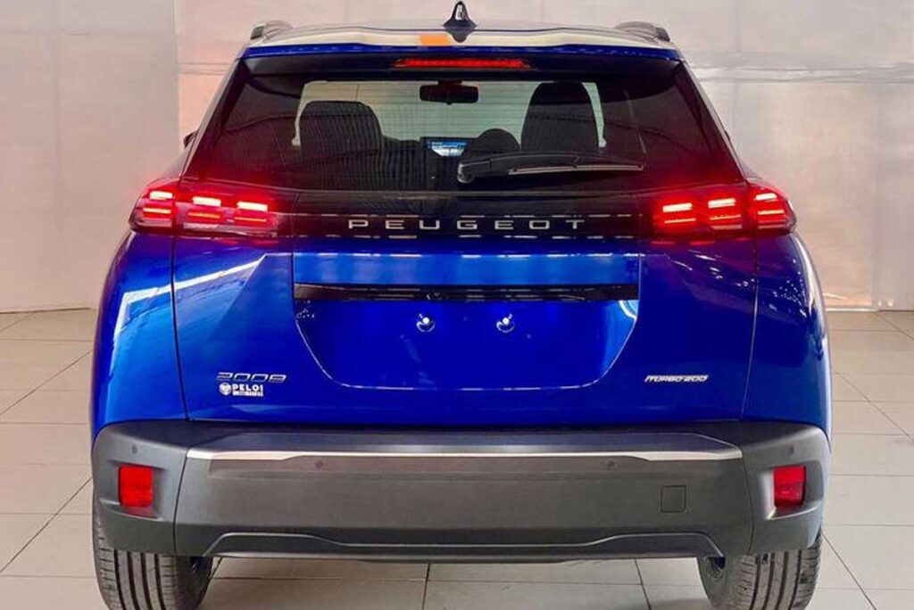 Novo Peugeot 2008 Active 2025