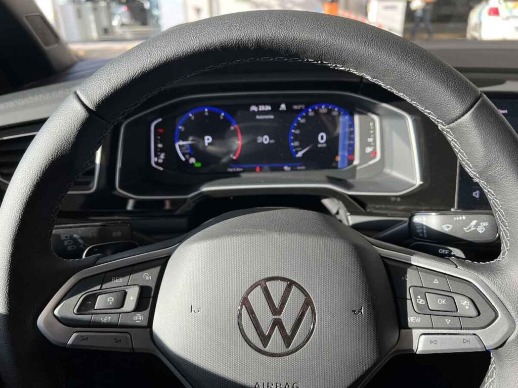 Volkswagen Virtus Exclusive 2025